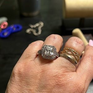 Costume jewelry ring